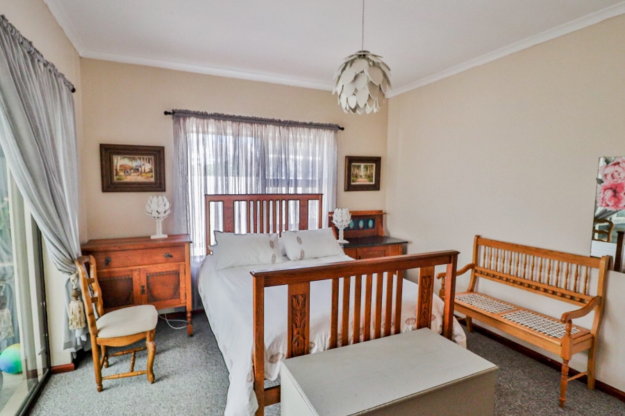 3 Bedroom Property for Sale in Yzerfontein Western Cape